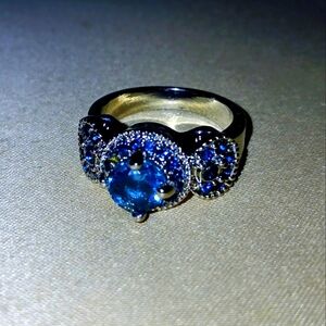 Blue Sapphire & White Gold Ring:  LUV Aligns Worlds